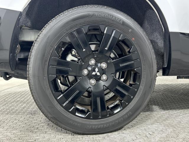 デリカD:5 シャモニー 社外11型ナビ マルチアラウンドビューM セーフティA 両側電動 PBD アイドリングS LEDヘッド/フォグランプ 半革シート D席パワーシート 前シートヒーター パドルシフト ステアリングH(74枚目)