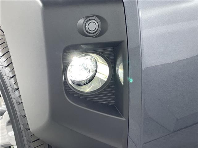 タフト G ダーククロムベンチャー 届出済未使用車 ガラスルーフ シートヒーター 2.1AUSB 電動サイドブレーキ オートブレーキホールド アイドリングストップ機能 コーナーセンサー 革巻きステアリング ステアリングスイッチ LED(40枚目)