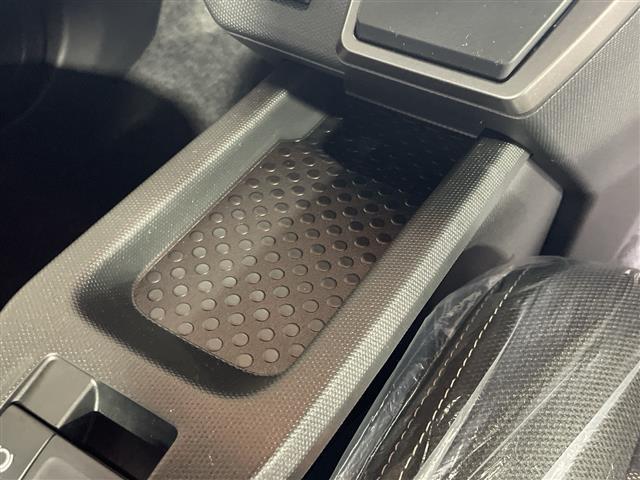 タフト G ダーククロムベンチャー 届出済み未使用車 スマートアシスト ACC エコアイドル ガラスルーフ ルーフレール LED 前席シートヒーター 前後ソナー 革巻ステアリング プッシュS Sキー 電動パーキングB 純正15AW(33枚目)