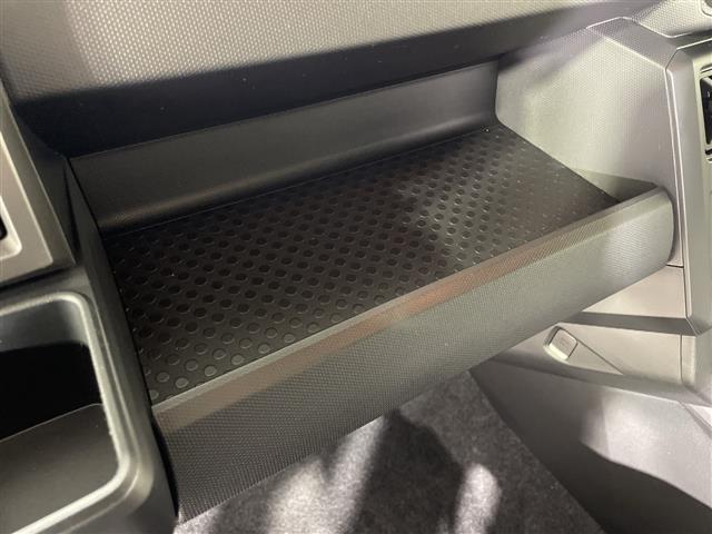 タフト G ダーククロムベンチャー 届出済未使用車 スマアシ ガラスルーフ ルーフレール アイドリングS LEDヘッド/フォグランプ 純正15インチAW 革巻ステアリング 前シートヒーター 電動PB/オートBH スマートキー プッシュS(30枚目)