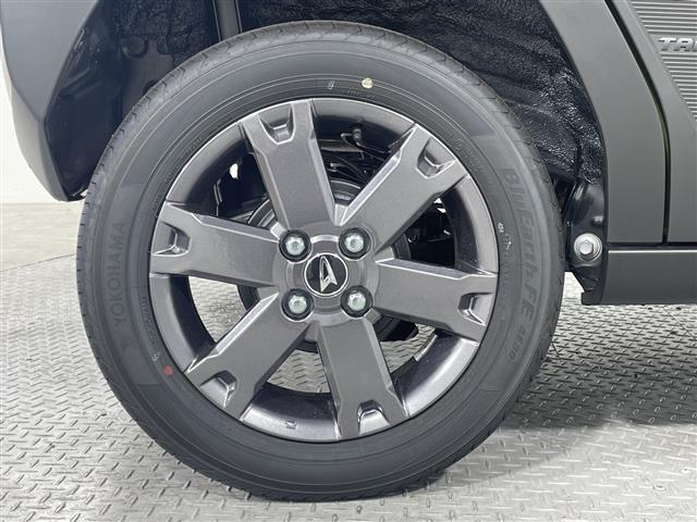 タフト G ダーククロムベンチャー 届出済未使用車 スマアシ ガラスルーフ ルーフレール アイドリングS LEDヘッド/フォグランプ 純正15インチAW 革巻ステアリング 前シートヒーター 電動PB/オートBH スマートキー プッシュS(41枚目)