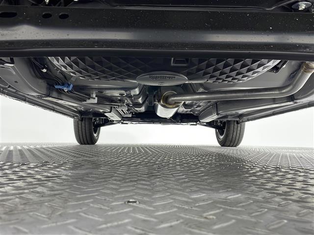 タフト G ダーククロムベンチャー 届出済未使用車 登録時走行8km ガラスルーフ シートヒーター前席 アイドリングストップ スマートアシスト オートハイビーム アダプティブドライビングビーム 電動パーキングブレーキ LEDオートライト(43枚目)