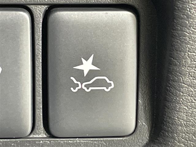 デリカD:5 シャモニー 登録済未使用車 4WD 9型ナビ フリップダウンモニター ステアリングヒーター 両側電動スライドドア シートヒーター パワーシート 電動リアゲート マルチビューカメラ 自動防眩ミラー スペアキー TV(5枚目)