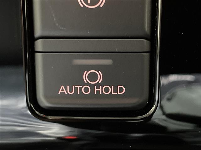 デリカD:5 シャモニー 登録済未使用車 4WD 9型ナビ フリップダウンモニター ステアリングヒーター 両側電動スライドドア シートヒーター パワーシート 電動リアゲート マルチビューカメラ 自動防眩ミラー スペアキー TV(12枚目)