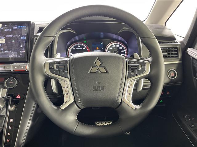 デリカD:5 シャモニー 登録済未使用車 4WD 9型ナビ フリップダウンモニター ステアリングヒーター 両側電動スライドドア シートヒーター パワーシート 電動リアゲート マルチビューカメラ 自動防眩ミラー スペアキー TV(20枚目)