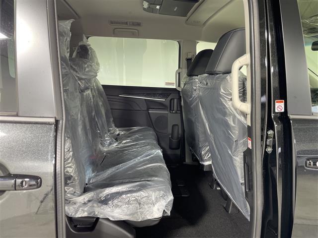 デリカD:5 シャモニー 登録済未使用車 4WD 9型ナビ フリップダウンモニター ステアリングヒーター 両側電動スライドドア シートヒーター パワーシート 電動リアゲート マルチビューカメラ 自動防眩ミラー スペアキー TV(26枚目)