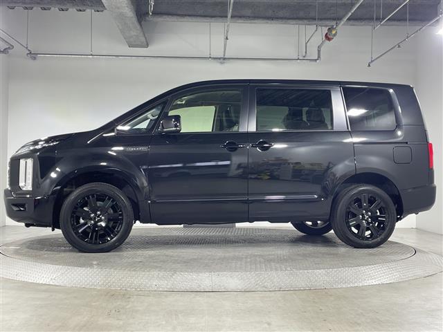 デリカD:5 シャモニー 登録済未使用車 4WD 9型ナビ フリップダウンモニター ステアリングヒーター 両側電動スライドドア シートヒーター パワーシート 電動リアゲート マルチビューカメラ 自動防眩ミラー スペアキー TV(37枚目)