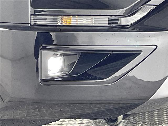 デリカD:5 シャモニー 登録済未使用車 4WD 9型ナビ フリップダウンモニター ステアリングヒーター 両側電動スライドドア シートヒーター パワーシート 電動リアゲート マルチビューカメラ 自動防眩ミラー スペアキー TV(39枚目)