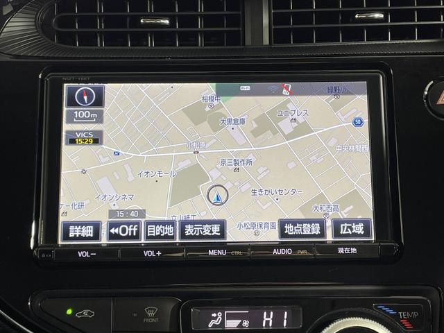 アクア クロスオーバー　純正９型ナビ　バックカメラ　ハーフレザーシート　ビルトインＥＴＣ　スマートキー　プッシュスタートボタン　革巻きステアリング　ＬＥＤヘッドライト　ルーフレール　純正マット　純正ドアバイザー　純正アルミ（5枚目）