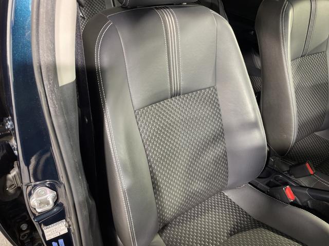 アクア クロスオーバー　純正９型ナビ　バックカメラ　ハーフレザーシート　ビルトインＥＴＣ　スマートキー　プッシュスタートボタン　革巻きステアリング　ＬＥＤヘッドライト　ルーフレール　純正マット　純正ドアバイザー　純正アルミ（38枚目）