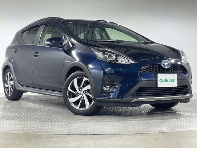 アクア クロスオーバー　純正９型ナビ　バックカメラ　ハーフレザーシート　ビルトインＥＴＣ　スマートキー　プッシュスタートボタン　革巻きステアリング　ＬＥＤヘッドライト　ルーフレール　純正マット　純正ドアバイザー　純正アルミ（56枚目）