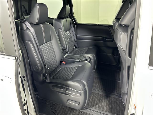 ヴォクシー ハイブリッドS-Z 登録済未使用 純正ディスプレイオーディオ 快適利便パッケージ パノラミックビューモニター パーキングアシスト デジタルインナーミラー AC100V フロントデアイサー BSM CD・DVD LED(11枚目)