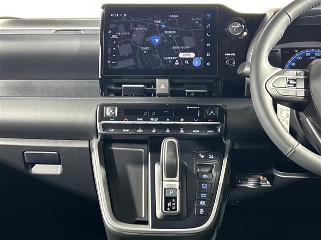 ヴォクシー ハイブリッドS-Z 登録済未使用 純正ディスプレイオーディオ 快適利便パッケージ パノラミックビューモニター パーキングアシスト デジタルインナーミラー AC100V フロントデアイサー BSM CD・DVD LED(25枚目)