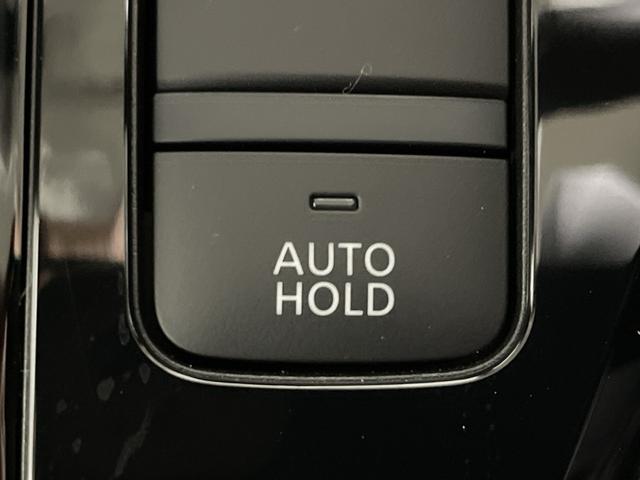 デリカミニ Ｔ　プレミアム　純正９型ＤＡ　アラウンドビューモニター　２トーンカラー　ｅ－Ａｓｓｉｓｔ　ＭＩ－ＰＩＬＯＴ　デジタルインナーミラー　両側電動　ＬＥＤヘッドランプ　前シートヒーター　半革シート　ステアリングヒーター（15枚目）