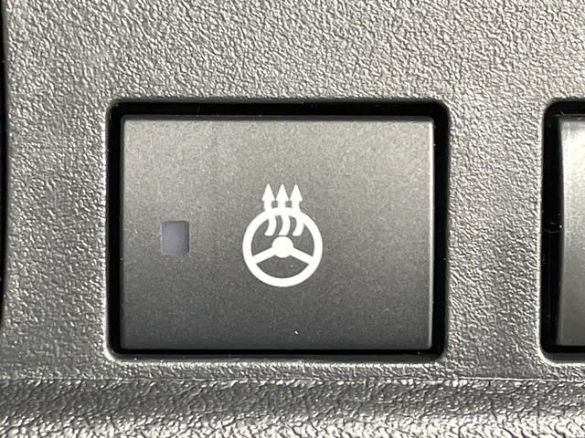 デリカミニ Ｔ　プレミアム　純正９型ＤＡ　アラウンドビューモニター　２トーンカラー　ｅ－Ａｓｓｉｓｔ　ＭＩ－ＰＩＬＯＴ　デジタルインナーミラー　両側電動　ＬＥＤヘッドランプ　前シートヒーター　半革シート　ステアリングヒーター（18枚目）