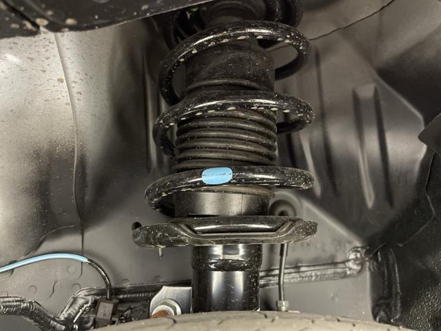 デリカミニ Ｔ　プレミアム　純正９型ＤＡ　アラウンドビューモニター　２トーンカラー　ｅ－Ａｓｓｉｓｔ　ＭＩ－ＰＩＬＯＴ　デジタルインナーミラー　両側電動　ＬＥＤヘッドランプ　前シートヒーター　半革シート　ステアリングヒーター（76枚目）