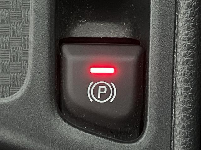 ヤリスクロス ハイブリッドＺ　アドベンチャー　純正ＤＡ　バッククカメラ　ＴＳＳ　ＡＣＣ　ＰＣＳ　ＬＴＡ　ＢＳＭ　ＰＣＴＡ　ＰＫＳＢ　ＲＳＡ　ＨＵＤ　ハーフレザーシート　前席パワーシート　Ｄ席ポジションＭ　ステアリングヒーター　ルーフレール　ＬＥＤ（17枚目）