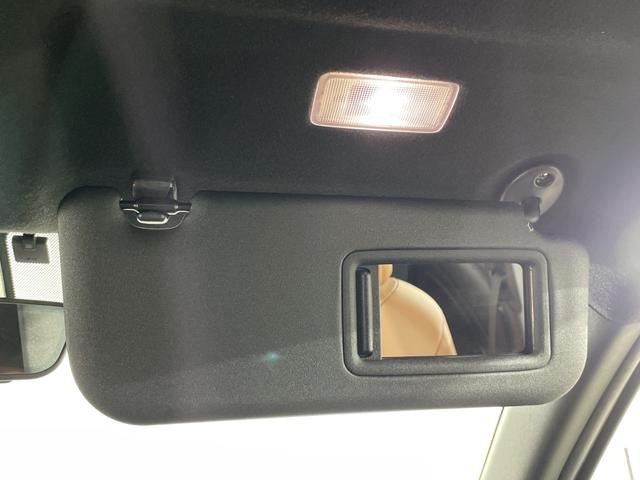 ヤリスクロス ハイブリッドＺ　アドベンチャー　純正ＤＡ　バッククカメラ　ＴＳＳ　ＡＣＣ　ＰＣＳ　ＬＴＡ　ＢＳＭ　ＰＣＴＡ　ＰＫＳＢ　ＲＳＡ　ＨＵＤ　ハーフレザーシート　前席パワーシート　Ｄ席ポジションＭ　ステアリングヒーター　ルーフレール　ＬＥＤ（29枚目）