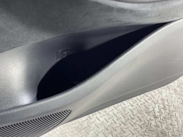 ヤリスクロス ハイブリッドＺ　アドベンチャー　純正ＤＡ　バッククカメラ　ＴＳＳ　ＡＣＣ　ＰＣＳ　ＬＴＡ　ＢＳＭ　ＰＣＴＡ　ＰＫＳＢ　ＲＳＡ　ＨＵＤ　ハーフレザーシート　前席パワーシート　Ｄ席ポジションＭ　ステアリングヒーター　ルーフレール　ＬＥＤ（35枚目）