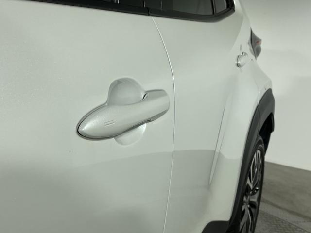 ヤリスクロス ハイブリッドＺ　アドベンチャー　純正ＤＡ　バッククカメラ　ＴＳＳ　ＡＣＣ　ＰＣＳ　ＬＴＡ　ＢＳＭ　ＰＣＴＡ　ＰＫＳＢ　ＲＳＡ　ＨＵＤ　ハーフレザーシート　前席パワーシート　Ｄ席ポジションＭ　ステアリングヒーター　ルーフレール　ＬＥＤ（78枚目）