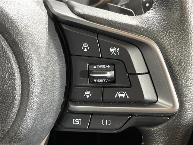 インプレッサスポーツ 2.0i-Sアイサイト 純正8型ナビ バックカメラ フルセグ STIフロントリップ 衝突危険警告 ACC AEB AT誤発進抑制 LDW BSM ふらつき警報 先行車発進告知 前席シートヒーター/PWシート パドルシフト(4枚目)