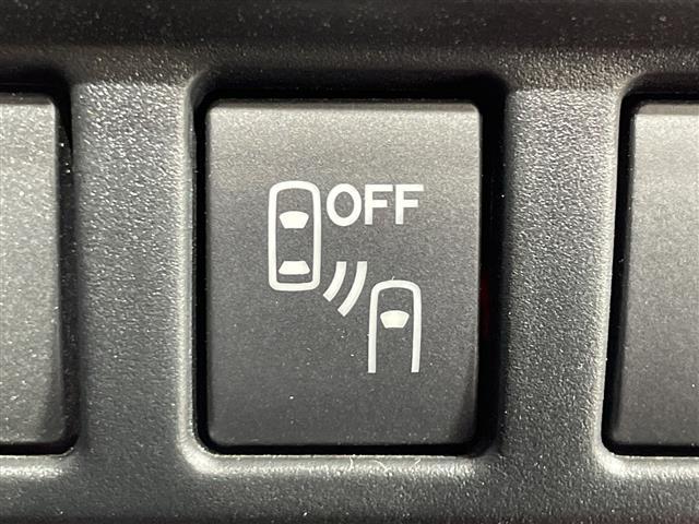 インプレッサスポーツ 2.0i-Sアイサイト 純正8型ナビ バックカメラ フルセグ STIフロントリップ 衝突危険警告 ACC AEB AT誤発進抑制 LDW BSM ふらつき警報 先行車発進告知 前席シートヒーター/PWシート パドルシフト(7枚目)