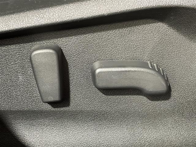 インプレッサスポーツ 2.0i-Sアイサイト 純正8型ナビ バックカメラ フルセグ STIフロントリップ 衝突危険警告 ACC AEB AT誤発進抑制 LDW BSM ふらつき警報 先行車発進告知 前席シートヒーター/PWシート パドルシフト(10枚目)