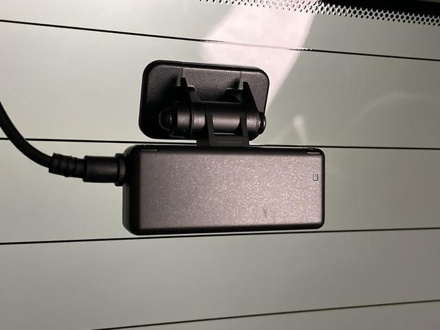 アルファード ２．５Ｓ　Ｃパッケージ　純正９型ＤＡ　純正１２型フリップダウンＭ　Ｂカメラ　両側電動　ツインムーンルーフ　ＴＳＳ　ＢＳＭ　デジタルミラー　ＰＢＤ　前席パワーシート／シートヒーター　前席ベンチレーション　ＬＥＤヘッド／フォグ（10枚目）