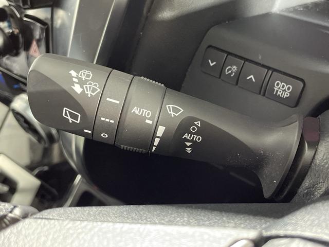 アルファード ２．５Ｓ　Ｃパッケージ　純正９型ＤＡ　純正１２型フリップダウンＭ　Ｂカメラ　両側電動　ツインムーンルーフ　ＴＳＳ　ＢＳＭ　デジタルミラー　ＰＢＤ　前席パワーシート／シートヒーター　前席ベンチレーション　ＬＥＤヘッド／フォグ（15枚目）