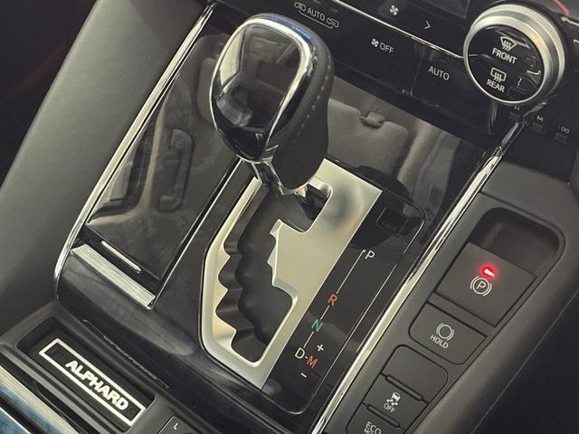 アルファード ２．５Ｓ　Ｃパッケージ　純正９型ＤＡ　純正１２型フリップダウンＭ　Ｂカメラ　両側電動　ツインムーンルーフ　ＴＳＳ　ＢＳＭ　デジタルミラー　ＰＢＤ　前席パワーシート／シートヒーター　前席ベンチレーション　ＬＥＤヘッド／フォグ（21枚目）