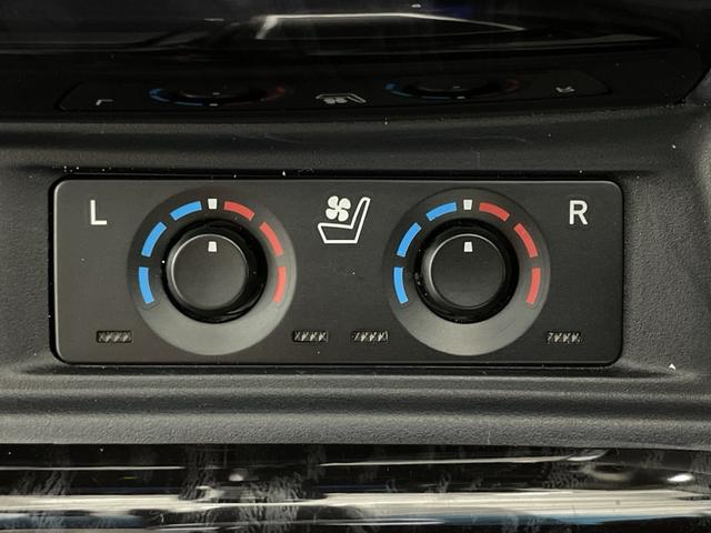 アルファード ２．５Ｓ　Ｃパッケージ　純正９型ＤＡ　純正１２型フリップダウンＭ　Ｂカメラ　両側電動　ツインムーンルーフ　ＴＳＳ　ＢＳＭ　デジタルミラー　ＰＢＤ　前席パワーシート／シートヒーター　前席ベンチレーション　ＬＥＤヘッド／フォグ（29枚目）
