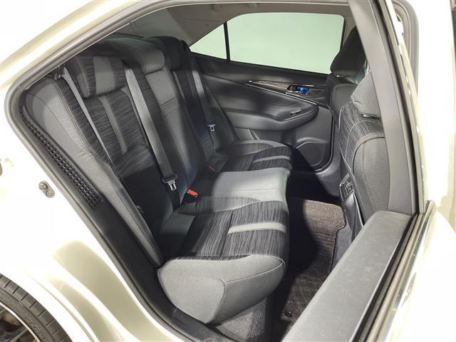 クラウンハイブリッド アスリートＳ　純正メーカーナビ　バックカメラ　クルコン　フルセグ　ＴＲＤフルスポイラー　ＲＡＹＳ２０インチＡＷ　前席シートヒーター／パワーシート　革巻きステアリング　ステアリングヒーター　純正ＥＴＣ　ＬＥＤランプ（7枚目）