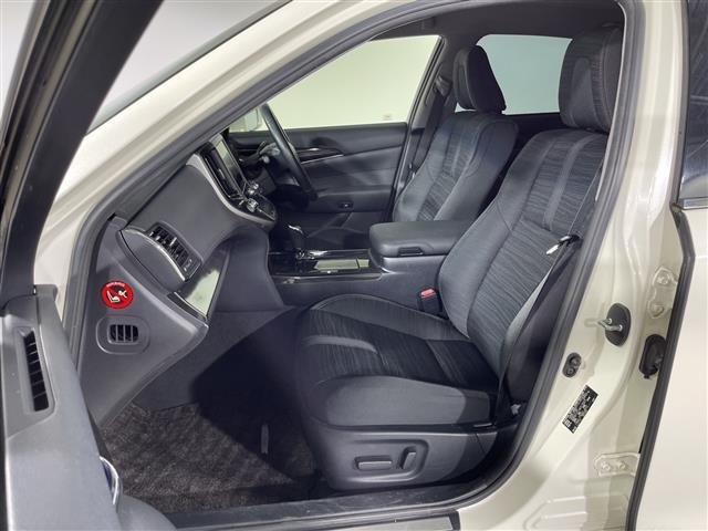 クラウンハイブリッド アスリートＳ　純正メーカーナビ　バックカメラ　クルコン　フルセグ　ＴＲＤフルスポイラー　ＲＡＹＳ２０インチＡＷ　前席シートヒーター／パワーシート　革巻きステアリング　ステアリングヒーター　純正ＥＴＣ　ＬＥＤランプ（12枚目）