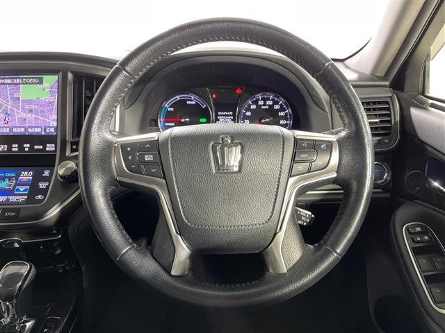 クラウンハイブリッド アスリートＳ　純正メーカーナビ　バックカメラ　クルコン　フルセグ　ＴＲＤフルスポイラー　ＲＡＹＳ２０インチＡＷ　前席シートヒーター／パワーシート　革巻きステアリング　ステアリングヒーター　純正ＥＴＣ　ＬＥＤランプ（14枚目）