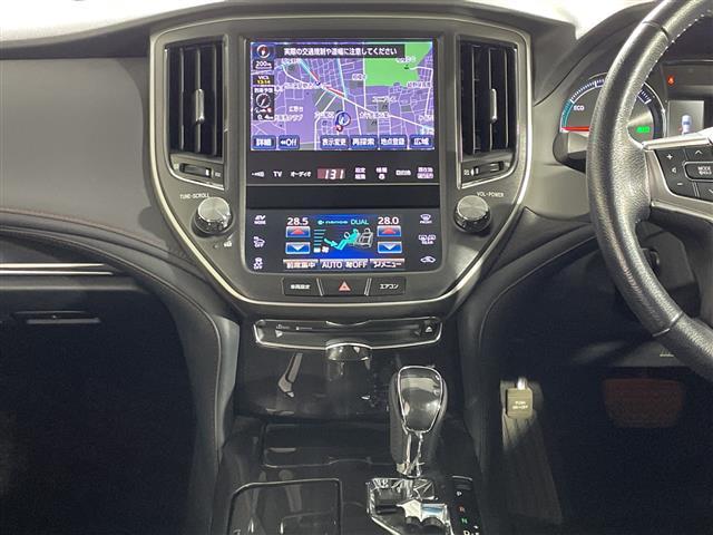 クラウンハイブリッド アスリートＳ　純正メーカーナビ　バックカメラ　クルコン　フルセグ　ＴＲＤフルスポイラー　ＲＡＹＳ２０インチＡＷ　前席シートヒーター／パワーシート　革巻きステアリング　ステアリングヒーター　純正ＥＴＣ　ＬＥＤランプ（16枚目）