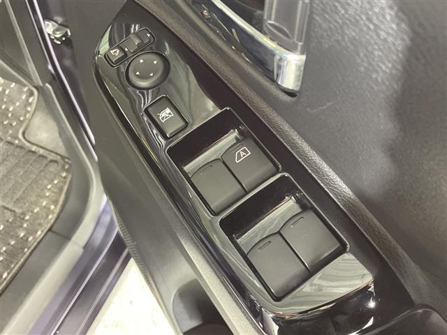 店頭在庫以外にも全国約４万台※の在庫から、ぴったりな１台をご提案します！※２０２３年１０月現在の在庫台数です。売約済の可能性があります。