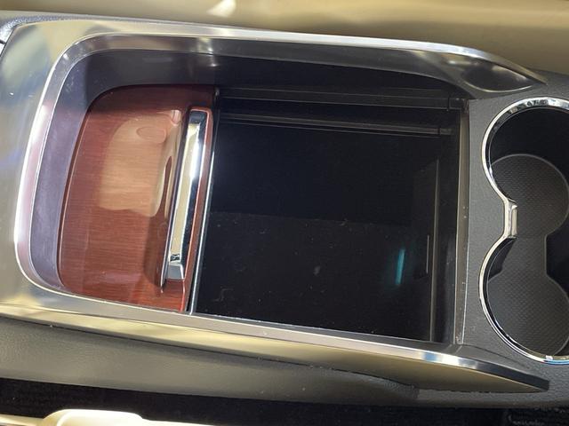 ヴェルファイア ２．５Ｖ　社外１０型ナビ　社外フリップダウンモニター　Ｂカメラ　両側電動　モデリスタエアロ　クルコン　ＰＢＤ　ＬＥＤヘッド／フォグランプ　コンビシート／ステアリング　前席パワーシート　運転席ポジションメモリー（37枚目）