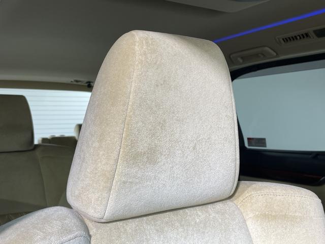 ヴェルファイア ２．５Ｖ　社外１０型ナビ　社外フリップダウンモニター　Ｂカメラ　両側電動　モデリスタエアロ　クルコン　ＰＢＤ　ＬＥＤヘッド／フォグランプ　コンビシート／ステアリング　前席パワーシート　運転席ポジションメモリー（49枚目）