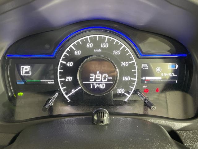 ノート ｅ－パワー　メダリスト　エマージェンシーブレーキ　純正７型ナビ　アラウンドビューモニター　インテリジェントルームミラー　ＥＴＣ　前後ドライブレコーダー　ハーフレザーシート　ソナー　レーダークルーズコントロール　革巻きハンドル（8枚目）