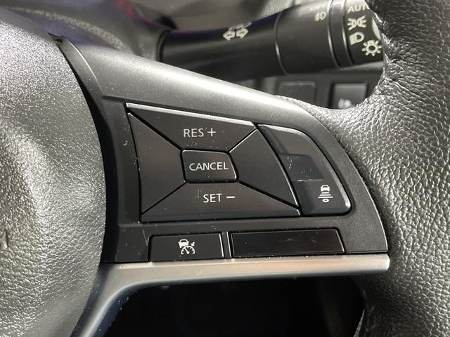 ノート ｅ－パワー　メダリスト　エマージェンシーブレーキ　純正７型ナビ　アラウンドビューモニター　インテリジェントルームミラー　ＥＴＣ　前後ドライブレコーダー　ハーフレザーシート　ソナー　レーダークルーズコントロール　革巻きハンドル（12枚目）