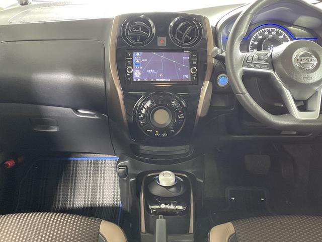 ノート ｅ－パワー　メダリスト　エマージェンシーブレーキ　純正７型ナビ　アラウンドビューモニター　インテリジェントルームミラー　ＥＴＣ　前後ドライブレコーダー　ハーフレザーシート　ソナー　レーダークルーズコントロール　革巻きハンドル（14枚目）