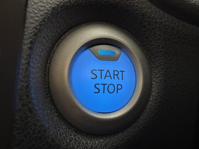 ノート ｅ－パワー　メダリスト　エマージェンシーブレーキ　純正７型ナビ　アラウンドビューモニター　インテリジェントルームミラー　ＥＴＣ　前後ドライブレコーダー　ハーフレザーシート　ソナー　レーダークルーズコントロール　革巻きハンドル（18枚目）