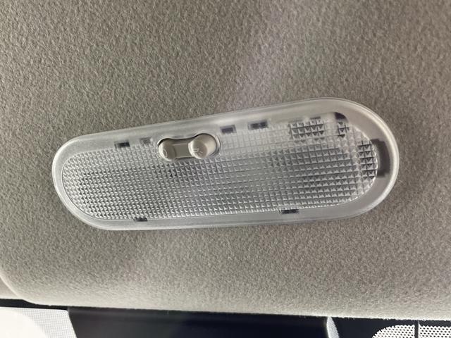 ノート ｅ－パワー　メダリスト　エマージェンシーブレーキ　純正７型ナビ　アラウンドビューモニター　インテリジェントルームミラー　ＥＴＣ　前後ドライブレコーダー　ハーフレザーシート　ソナー　レーダークルーズコントロール　革巻きハンドル（30枚目）