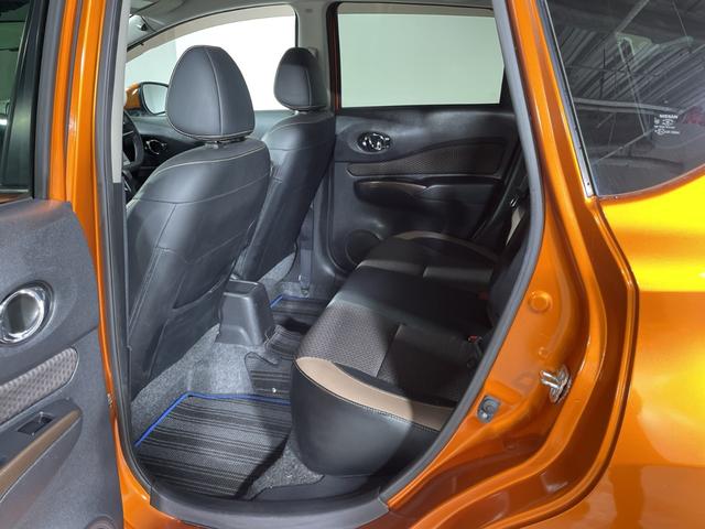 ノート ｅ－パワー　メダリスト　エマージェンシーブレーキ　純正７型ナビ　アラウンドビューモニター　インテリジェントルームミラー　ＥＴＣ　前後ドライブレコーダー　ハーフレザーシート　ソナー　レーダークルーズコントロール　革巻きハンドル（49枚目）