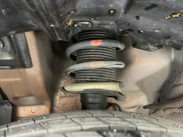 ノート ｅ－パワー　メダリスト　エマージェンシーブレーキ　純正７型ナビ　アラウンドビューモニター　インテリジェントルームミラー　ＥＴＣ　前後ドライブレコーダー　ハーフレザーシート　ソナー　レーダークルーズコントロール　革巻きハンドル（77枚目）