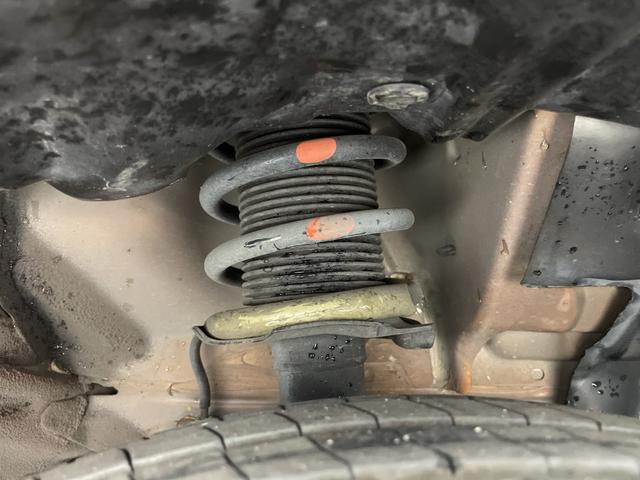 ノート ｅ－パワー　メダリスト　エマージェンシーブレーキ　純正７型ナビ　アラウンドビューモニター　インテリジェントルームミラー　ＥＴＣ　前後ドライブレコーダー　ハーフレザーシート　ソナー　レーダークルーズコントロール　革巻きハンドル（78枚目）