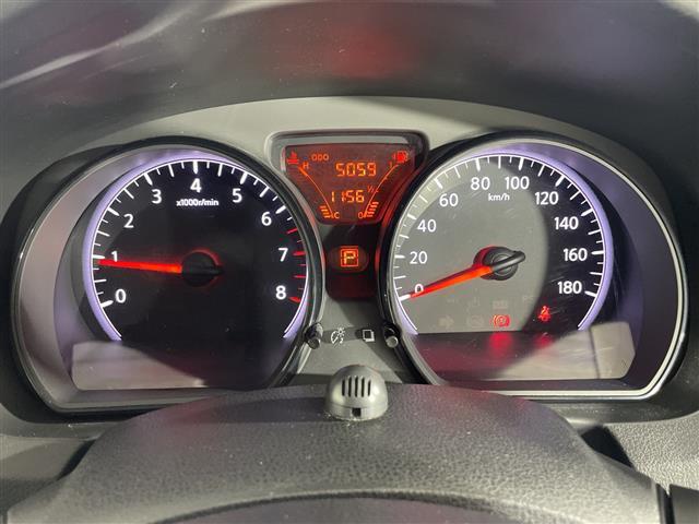 ノート Ｘ　純正ナビ　アラウンドビューＭ　フルセグ　クルーズコントロール　エマージェンシーブレーキ　車線逸脱警報　前後ドラレコ　ＬＥＤヘッドランプ　アイドリングストップ　前後ソナー　日産１５インチＡＷ　ＥＴＣ（8枚目）