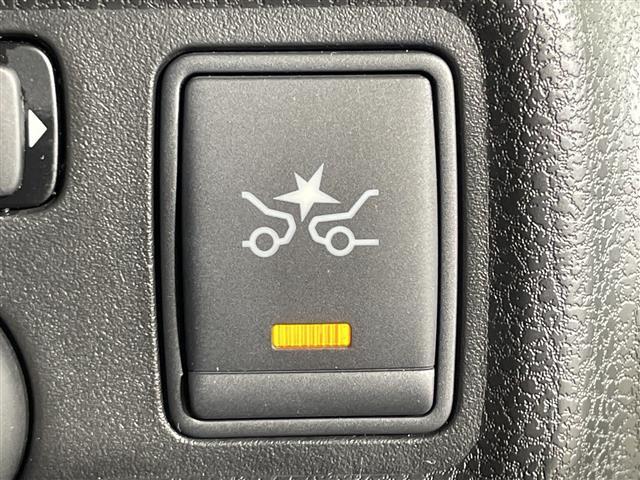 ノート Ｘ　純正ナビ　アラウンドビューＭ　フルセグ　クルーズコントロール　エマージェンシーブレーキ　車線逸脱警報　前後ドラレコ　ＬＥＤヘッドランプ　アイドリングストップ　前後ソナー　日産１５インチＡＷ　ＥＴＣ（14枚目）