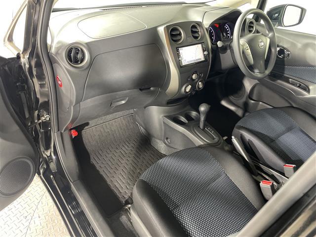 ノート Ｘ　純正ナビ　アラウンドビューＭ　フルセグ　クルーズコントロール　エマージェンシーブレーキ　車線逸脱警報　前後ドラレコ　ＬＥＤヘッドランプ　アイドリングストップ　前後ソナー　日産１５インチＡＷ　ＥＴＣ（23枚目）