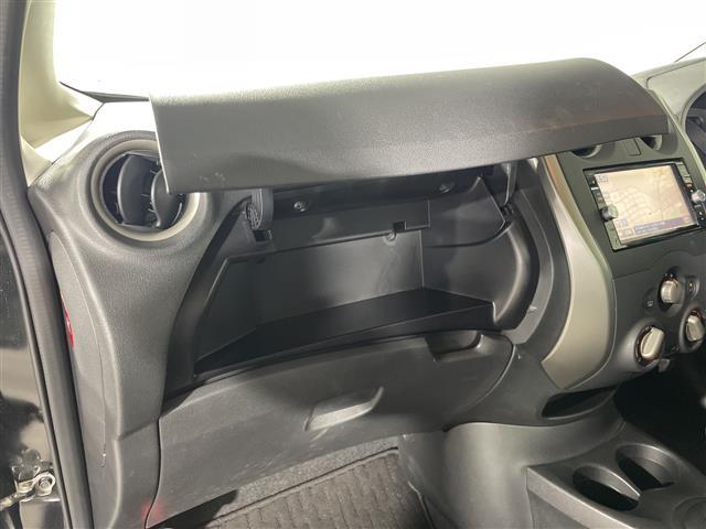 ノート Ｘ　純正ナビ　アラウンドビューＭ　フルセグ　クルーズコントロール　エマージェンシーブレーキ　車線逸脱警報　前後ドラレコ　ＬＥＤヘッドランプ　アイドリングストップ　前後ソナー　日産１５インチＡＷ　ＥＴＣ（24枚目）